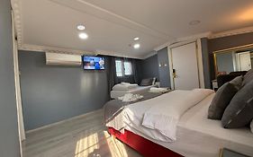 Rhythm Hotel